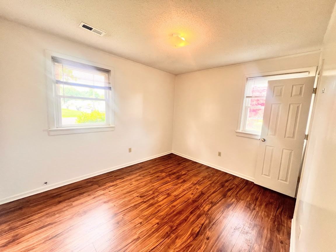 601 Hill Avenue - Photo 3 of 10