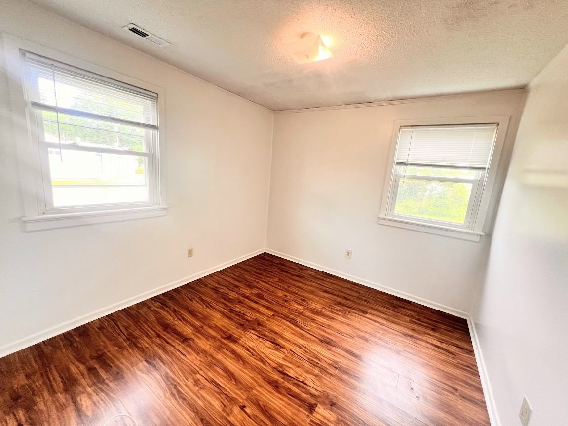 601 Hill Avenue - Photo 5 of 10
