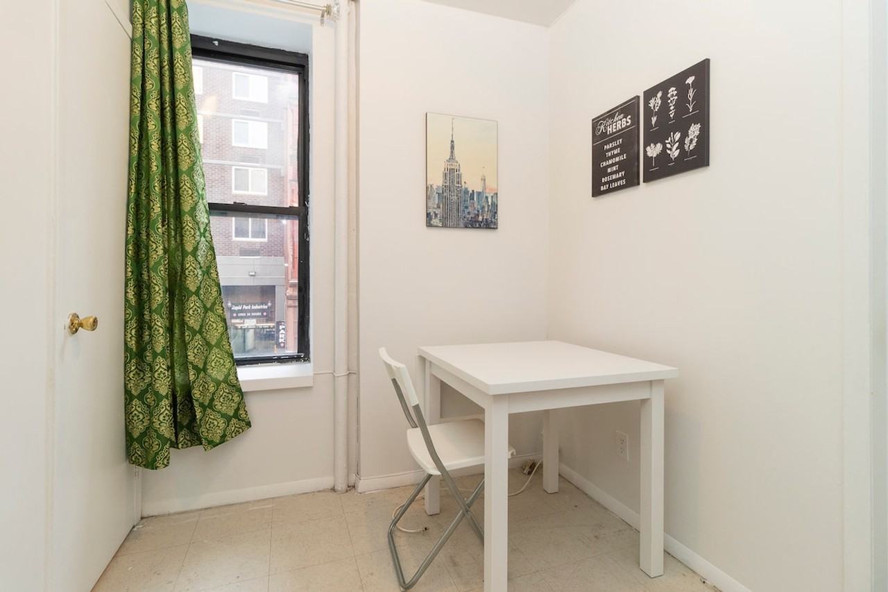 329 E 94th St #1032037P - Photo 6 of 27