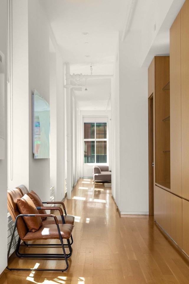 127 Spring St #1035010P - Photo 3 of 22