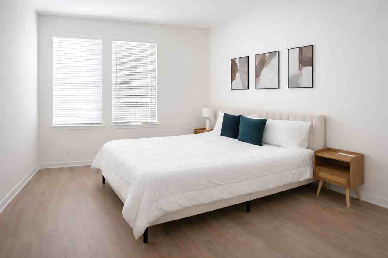 1350 W Taylor St #1579184P - Photo 4 of 18