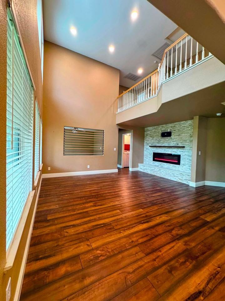 477 Fisher Cir - Photo 2 of 26