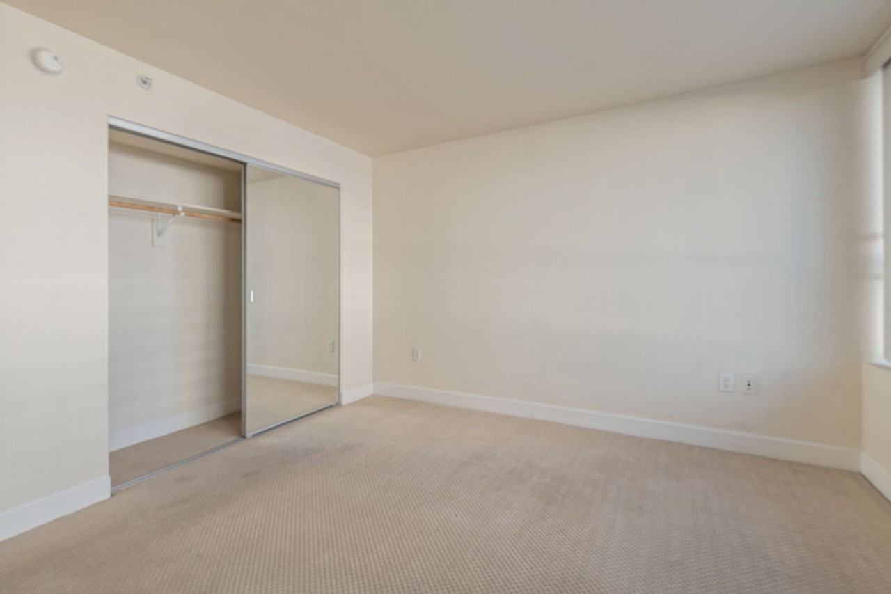 450 N Arlington Ave #502 - Photo 6 of 14