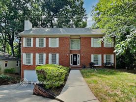 9320 N Lake Dr - Photo 1 of 1