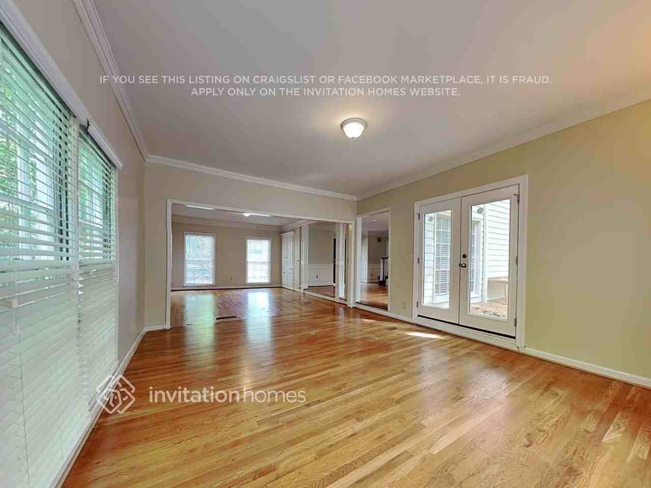 9320 N Lake Dr - Photo 7 of 25