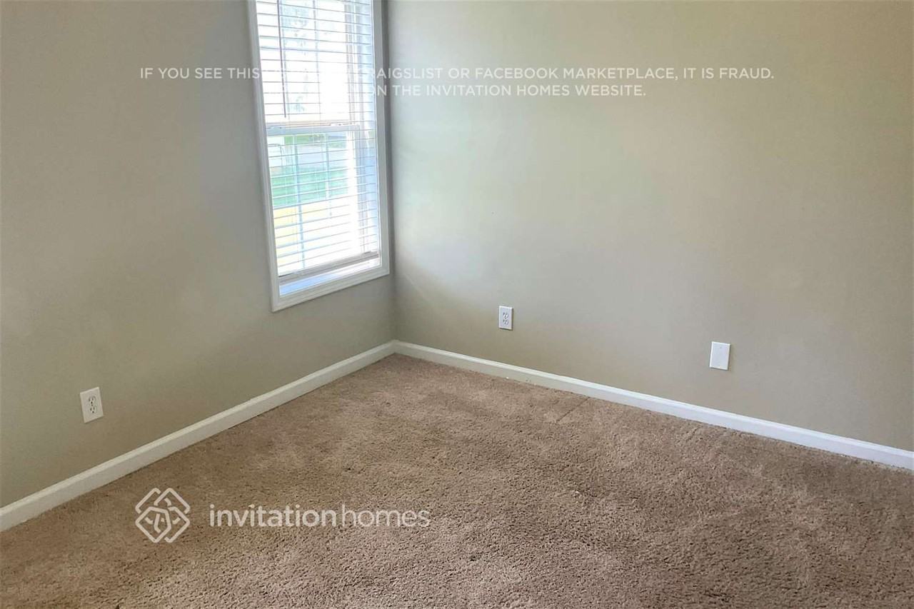 2380 Thornberry Dr - Photo 7 of 12