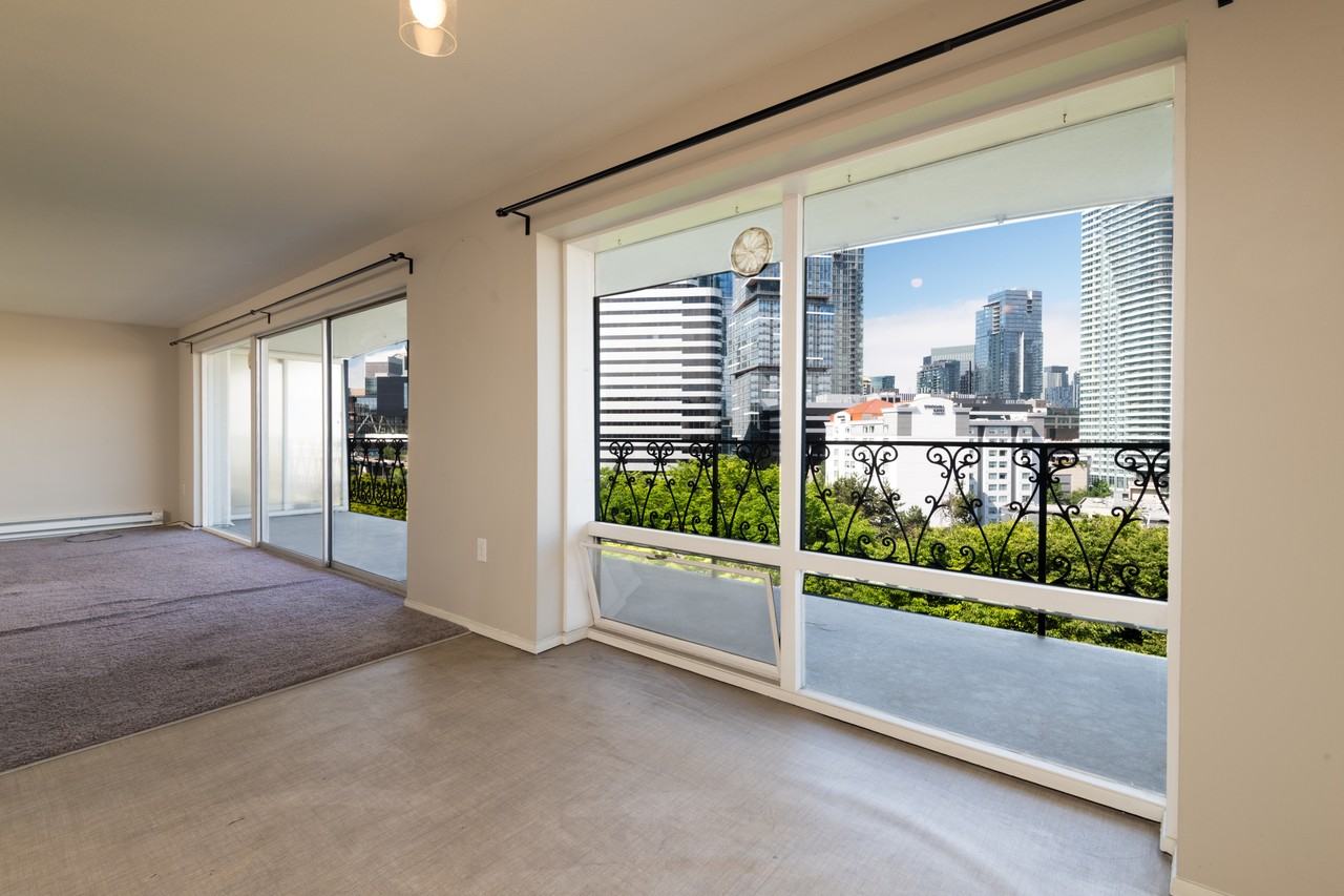 1740 Melrose Ave #502 - Photo 7 of 16
