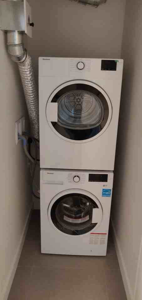 8000 University Crescent - Photo 10