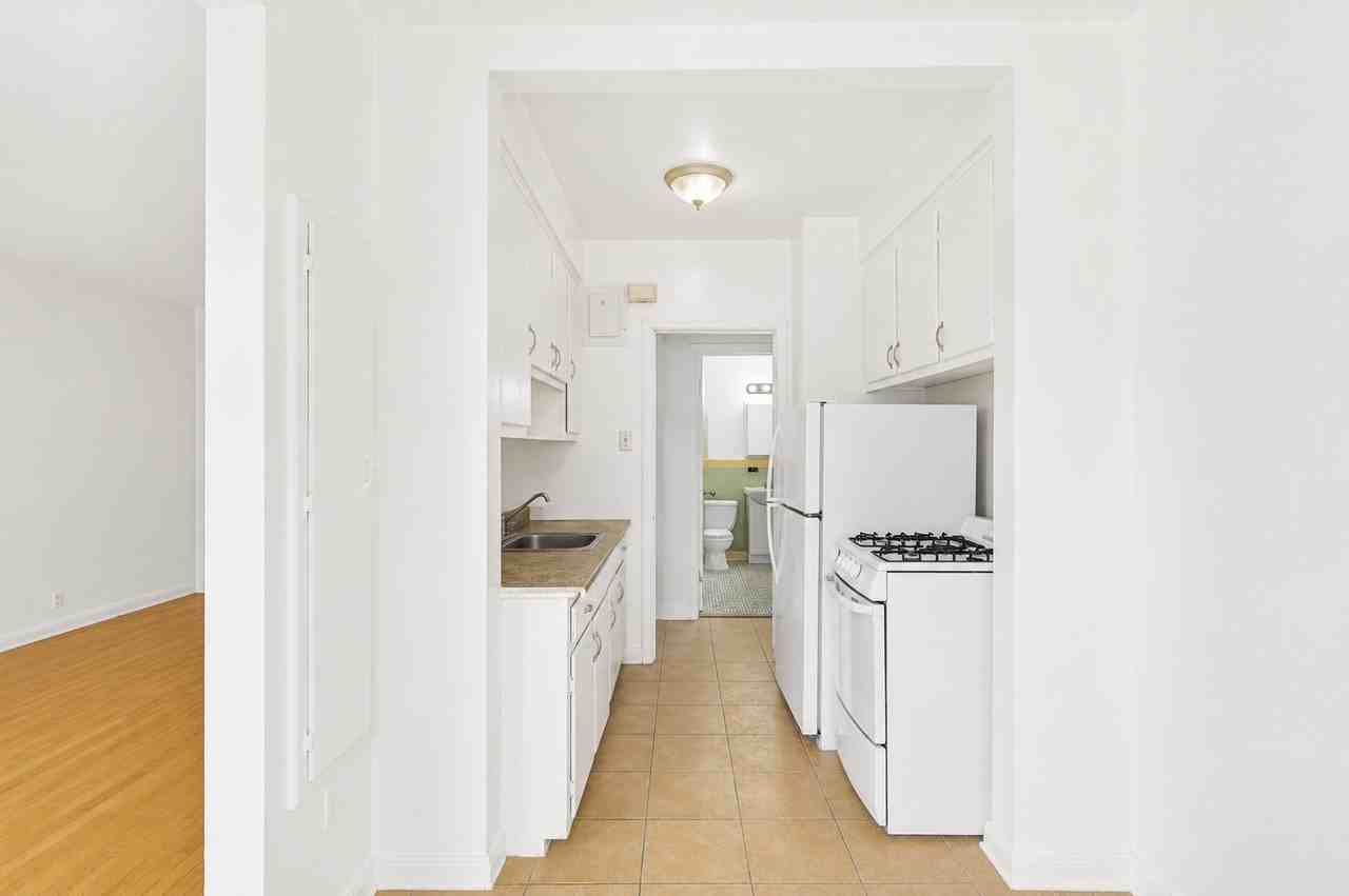 2760 Place de Darlington #22 - Photo 7 of 14