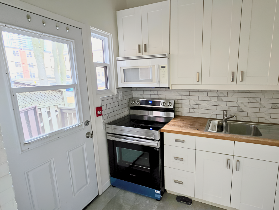 118 Pembroke Street #1 - Photo 3 of 8