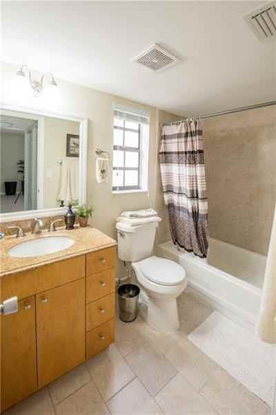 301 Olivewood Place - Photo 6 of 8