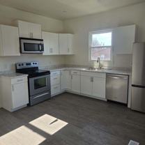 927 W Mercury St - Photo 1 of 1