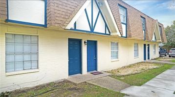 featured image of 4439 Woodland Dr #B