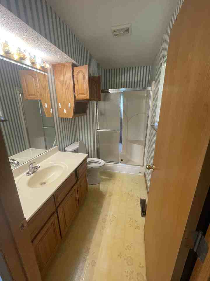 1009 Ohio St #B - Photo 4 of 30