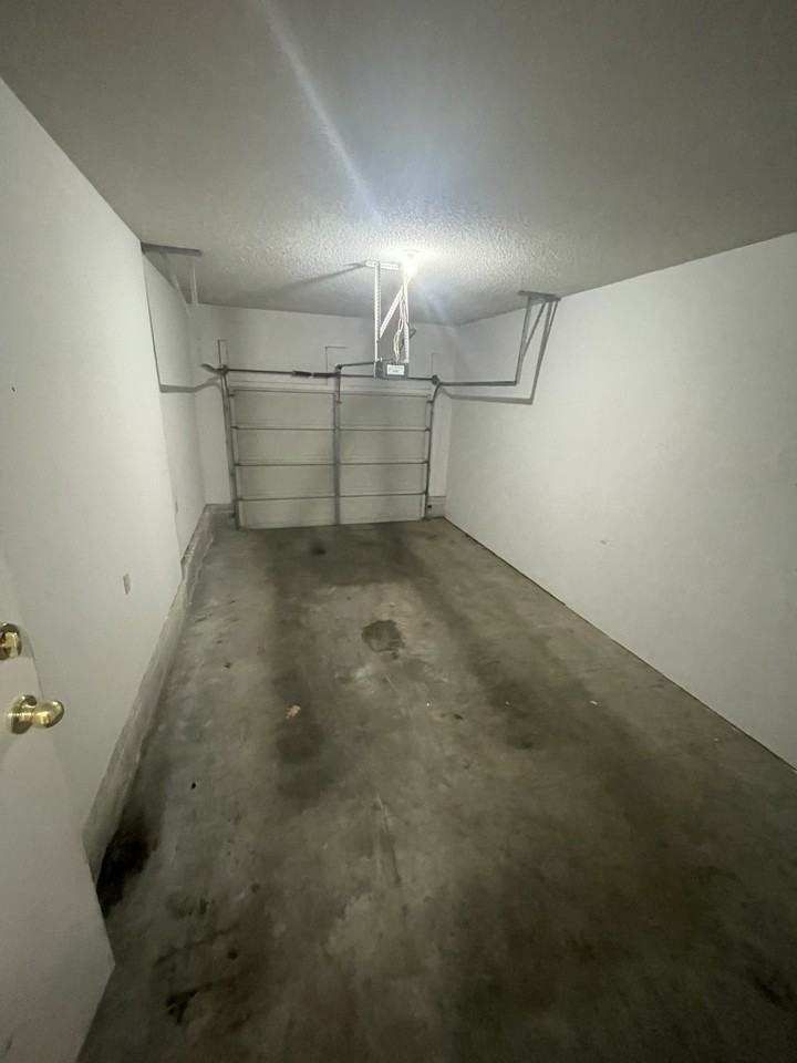 1009 Ohio St #B - Photo 7 of 30