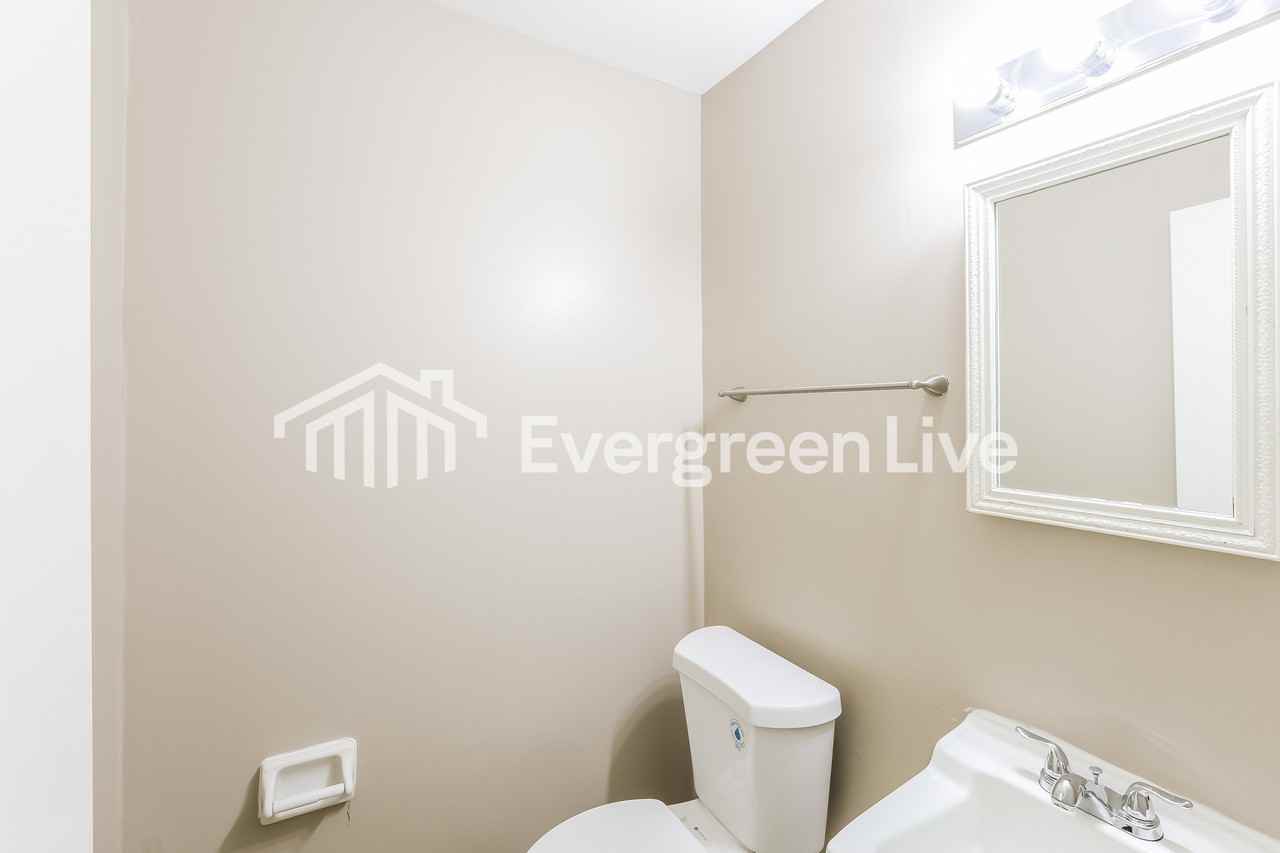 2466 Saturn Dr - Photo 7 of 15