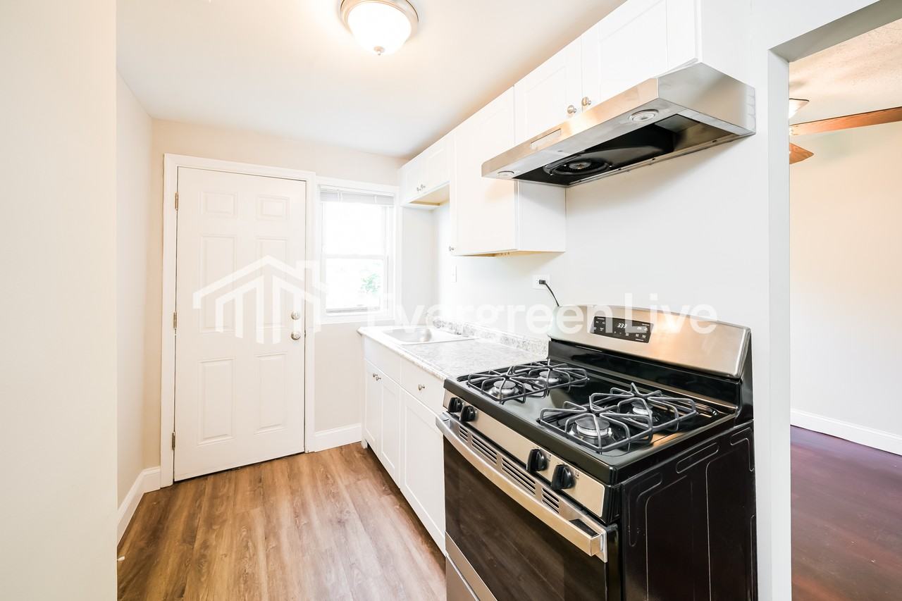 200 W Riverview Rd - Photo 6 of 15