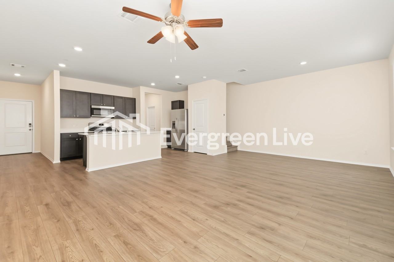 314 Nisa Dr - Photo 3 of 14