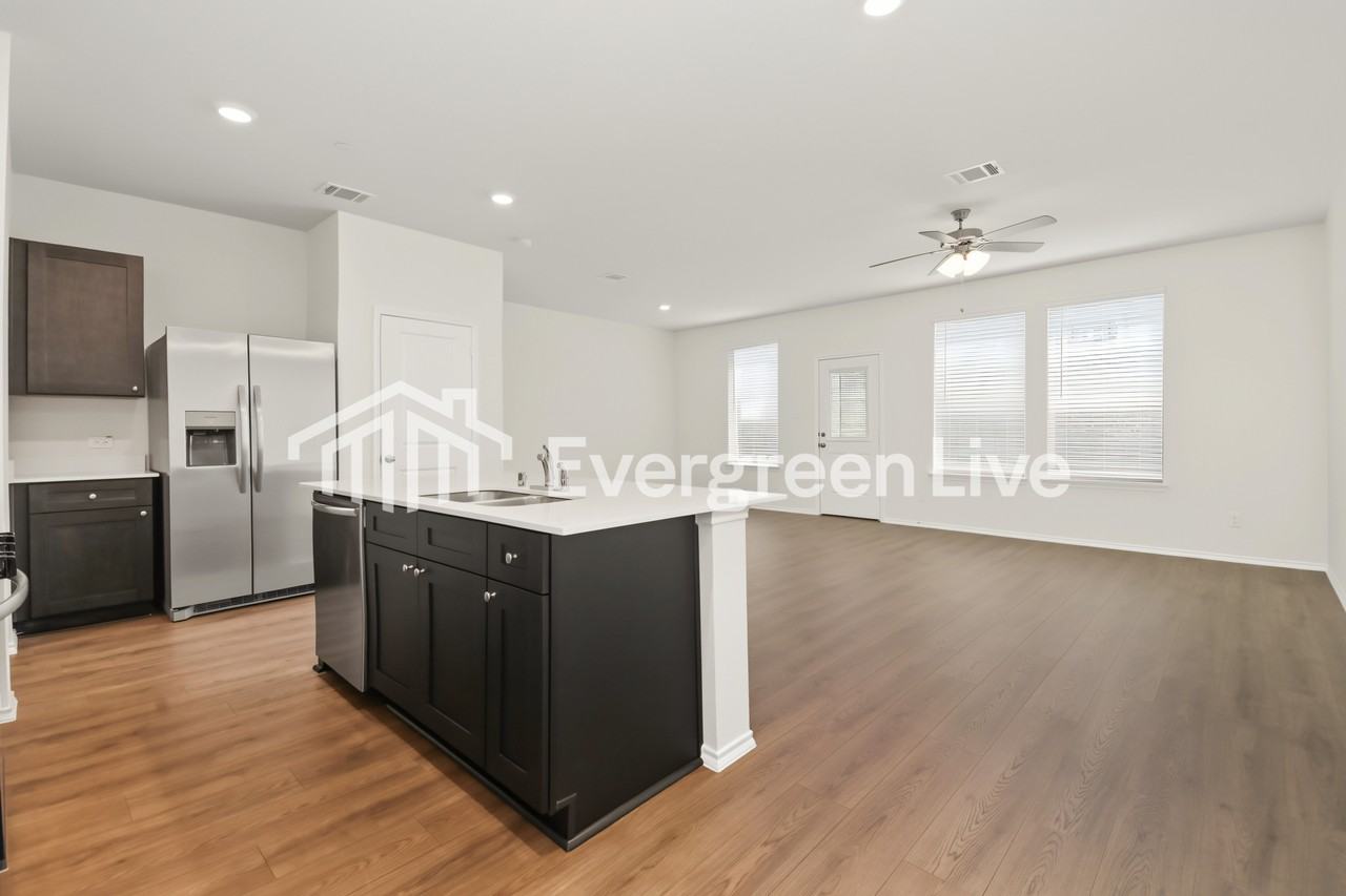 314 Nisa Dr - Photo 5 of 14