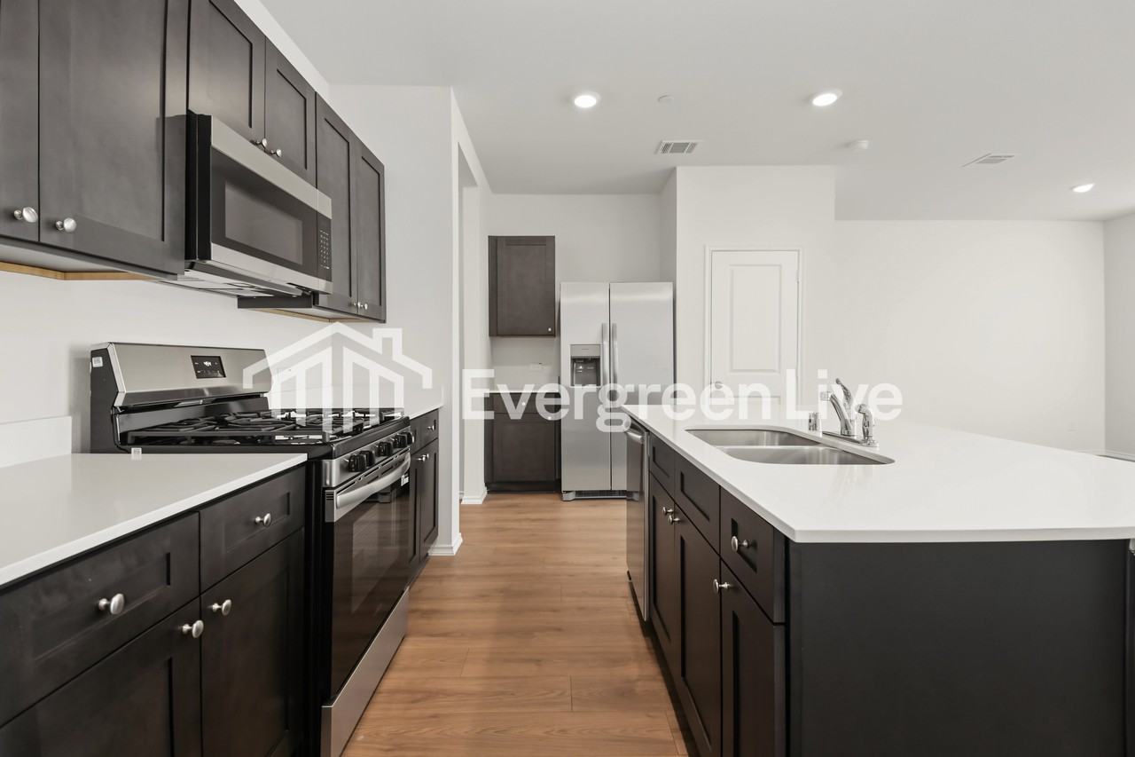 314 Nisa Dr - Photo 6 of 14