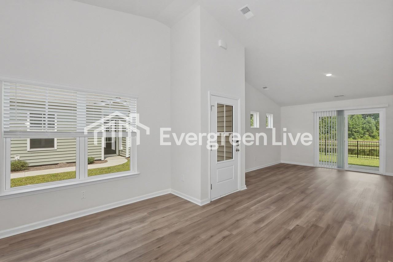 2288 Courtina Way - Photo 4 of 15