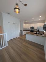 featured image of 341 Oak Aly