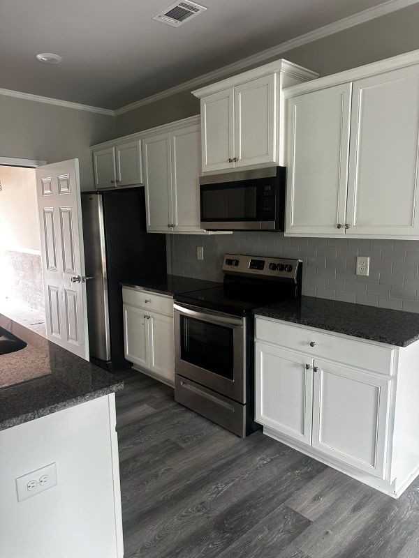 3618 Acorn Dr - Photo 5 of 21