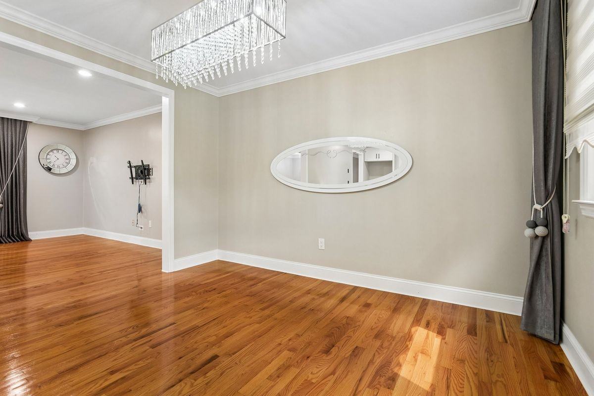122 Upper State St - Photo 6 of 28