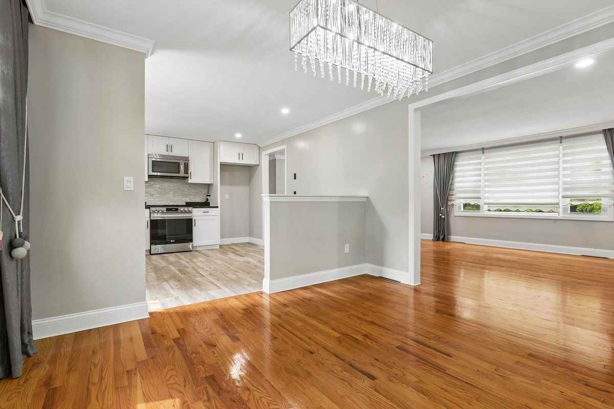 122 Upper State St - Photo 7 of 28