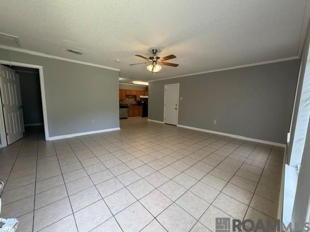223 Pinoak St - Photo 2 of 9