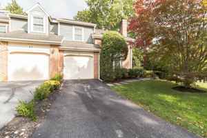 featured image of 48 Stonehurst Ct
