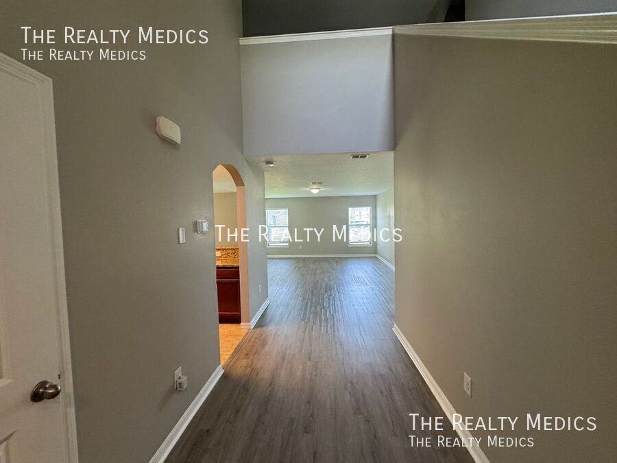 2148 Ontario Way - Photo 3 of 25