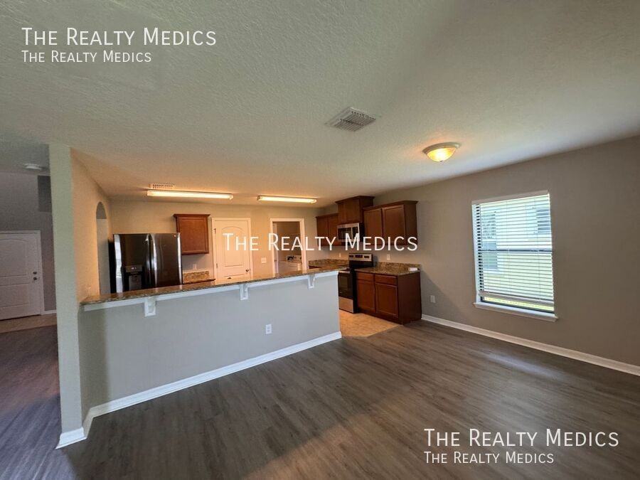 2148 Ontario Way - Photo 5 of 25