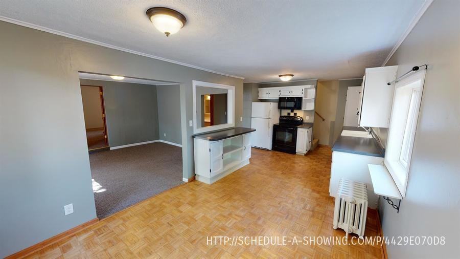 402 E Park St - Photo 2 of 12