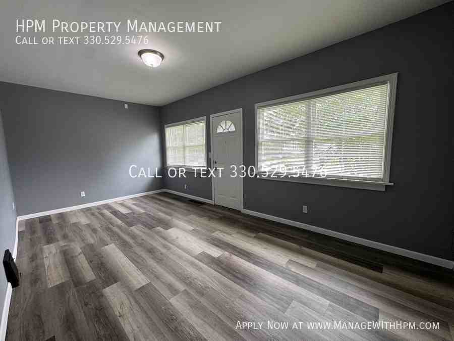 131 50th St Se - Photo 2 of 8