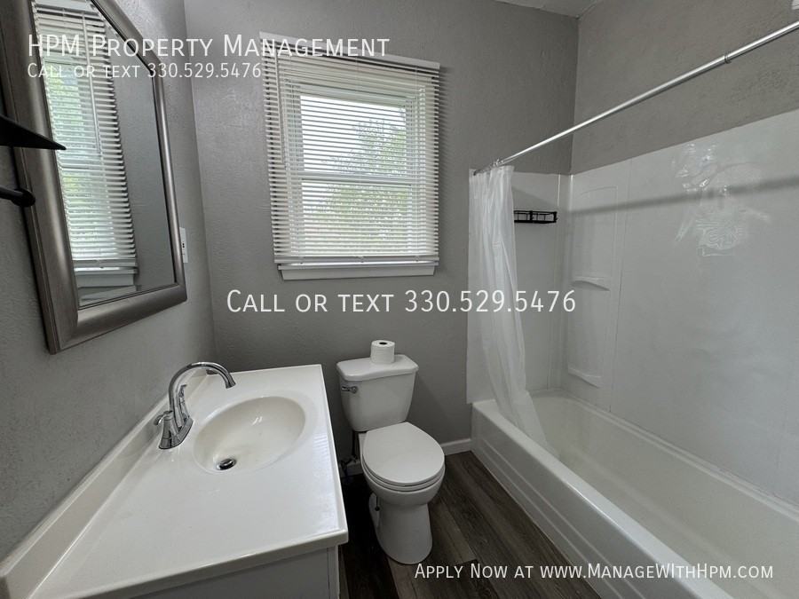 131 50th St Se - Photo 4 of 8