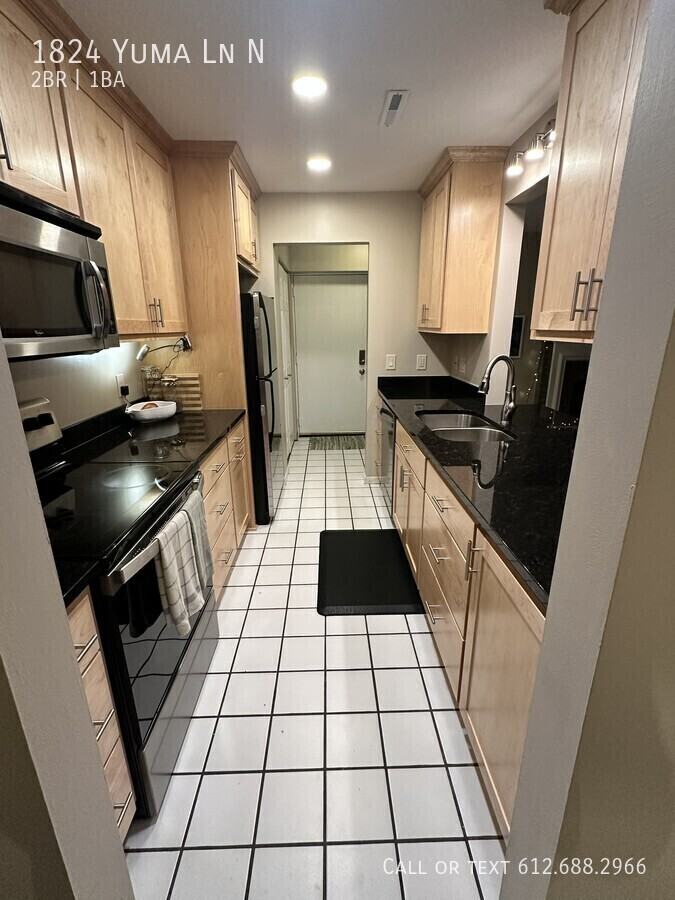 1824 Yuma Ln N - Photo 2 of 27