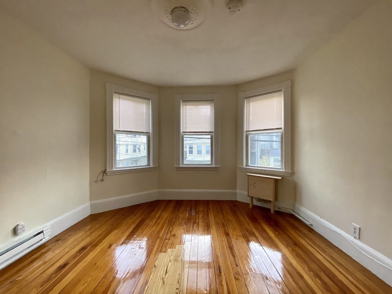 257 Beacon St #2 - Photo 3 of 18