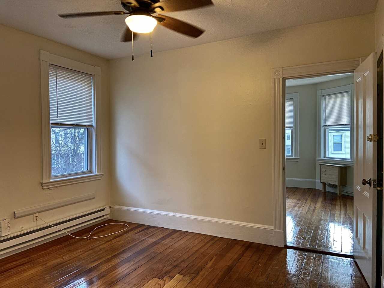 257 Beacon St #2 - Photo 4 of 18