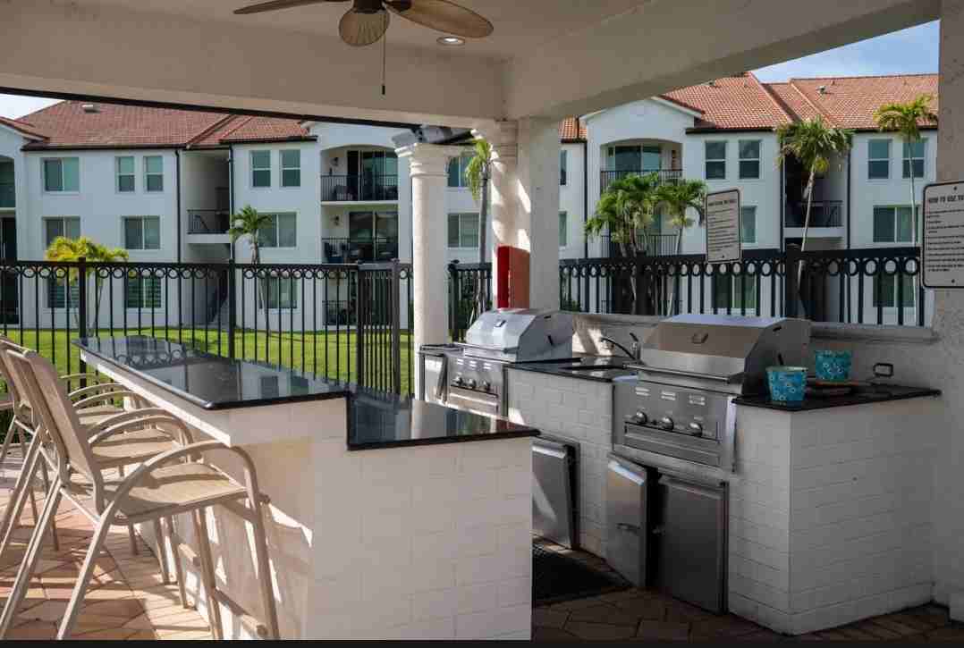 1007 Villa Circle #1007 - Photo 4 of 13