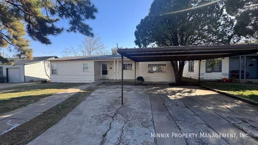 2505 39th St - Photo 5 of 26