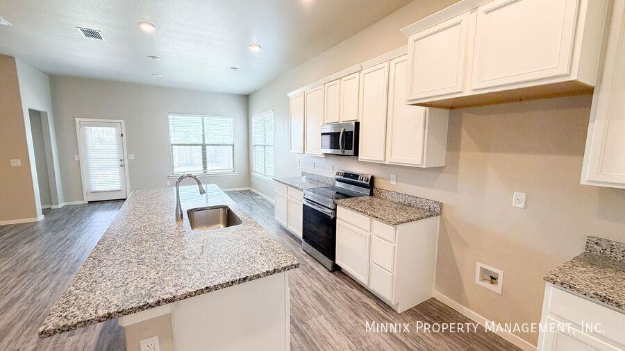 1907 Kirksey Ave - Photo 4 of 18