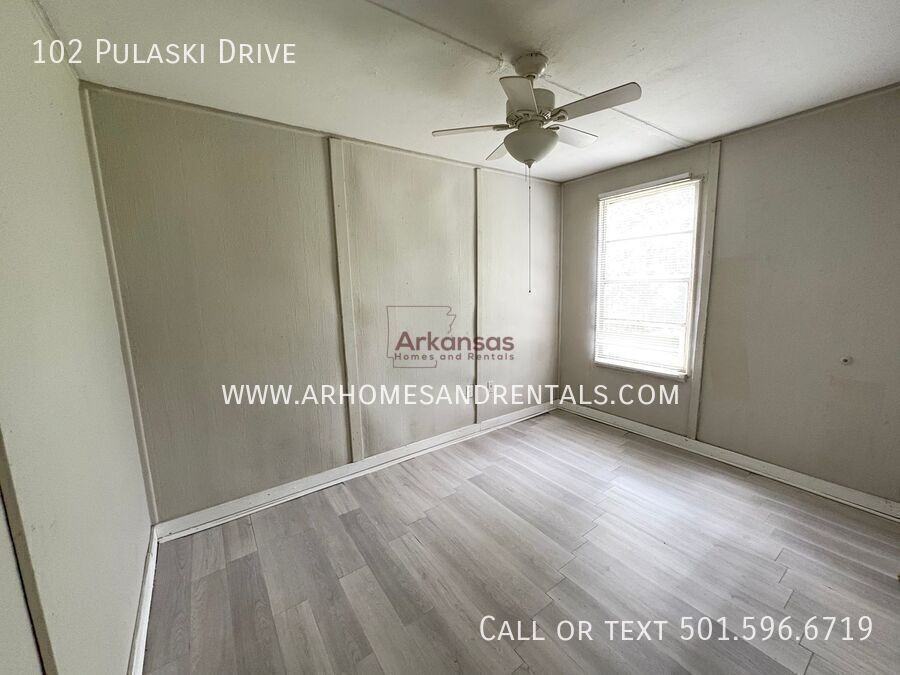102 Pulaski Dr - Photo 6 of 7