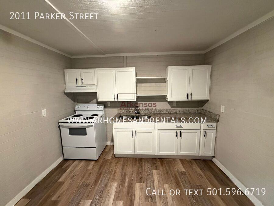 2011 Parker St - Photo 5 of 12