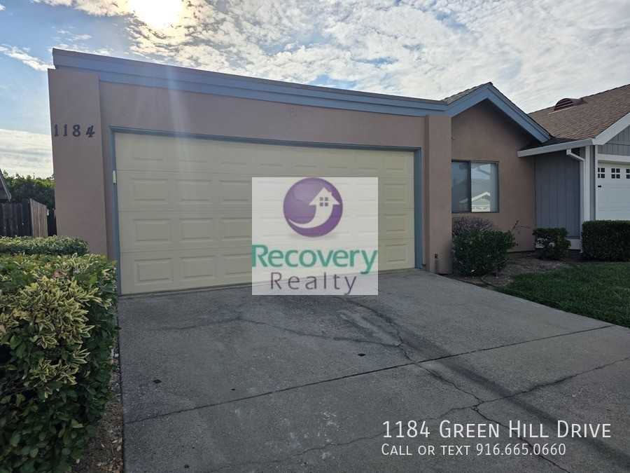 1184 Green Hill Dr - Photo 2 of 18