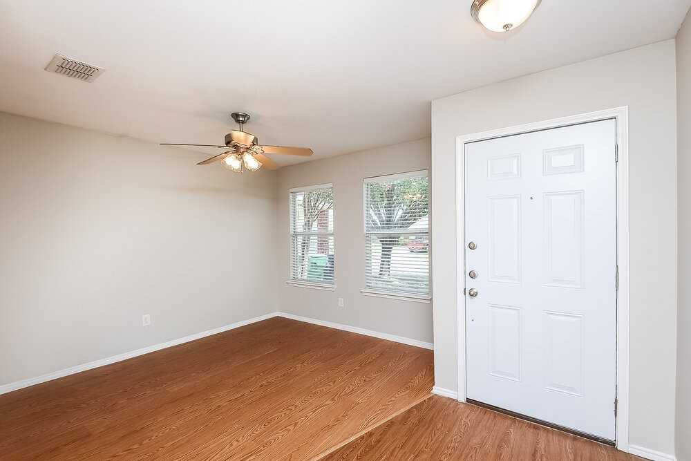 2325 Northway - Photo 3 of 16