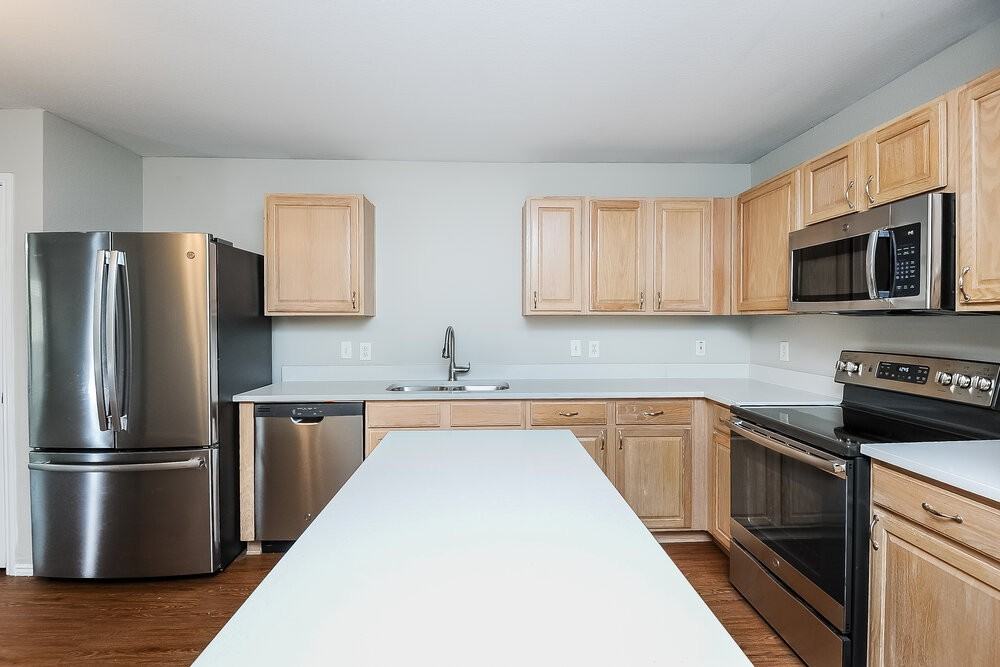 2325 Northway - Photo 6 of 16
