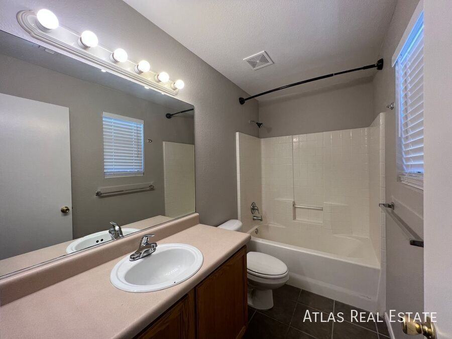 2819 N Castro Ave #01 - Photo 4 of 24