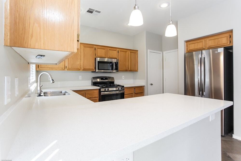 10413 Sloping Hill Ave - Photo 7 of 16