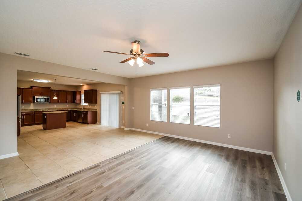 16280 Stanis Ct - Photo 6 of 17